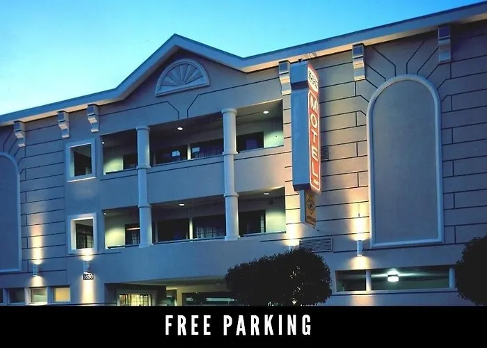 Nob Hill Motor Inn -Newly Updated Rooms!